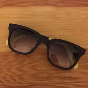 Sheriff & Cherry Street Style Sunglasses 😎